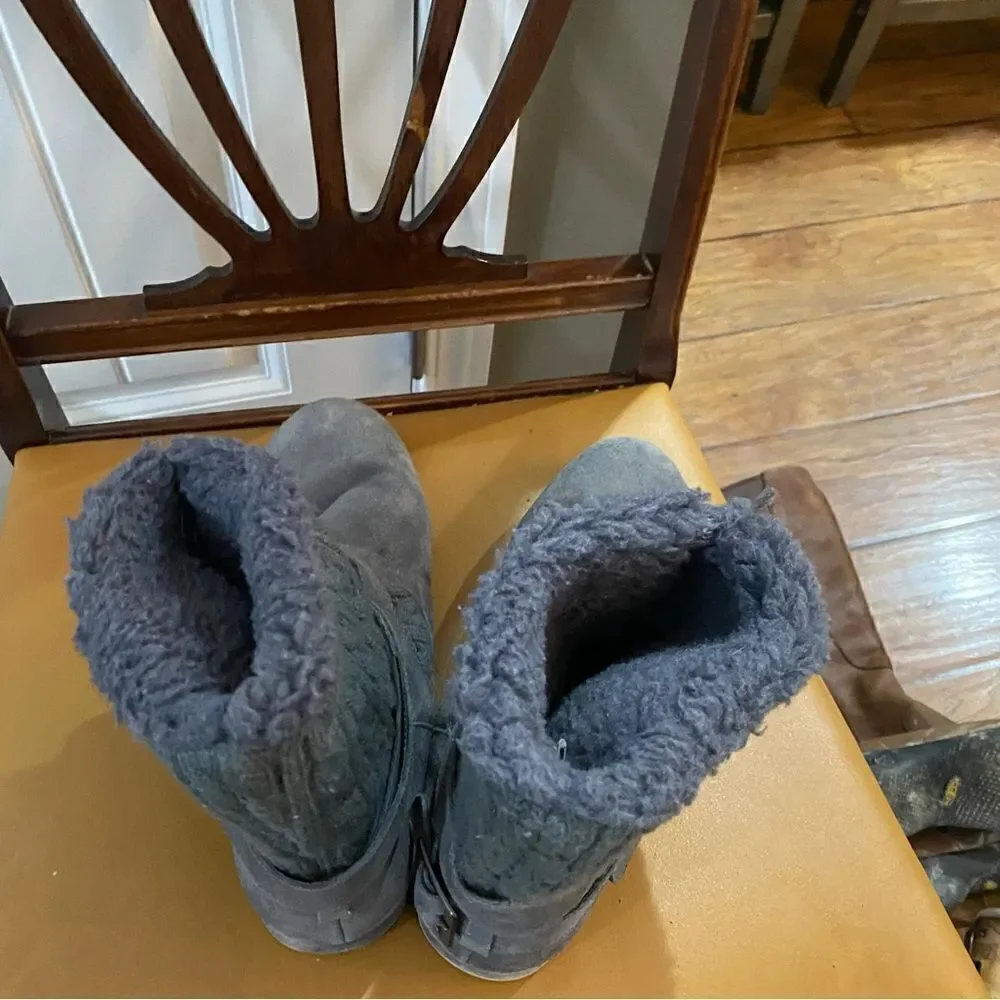 Bearpaw Shania Grey Suede Boots Shearling Lining